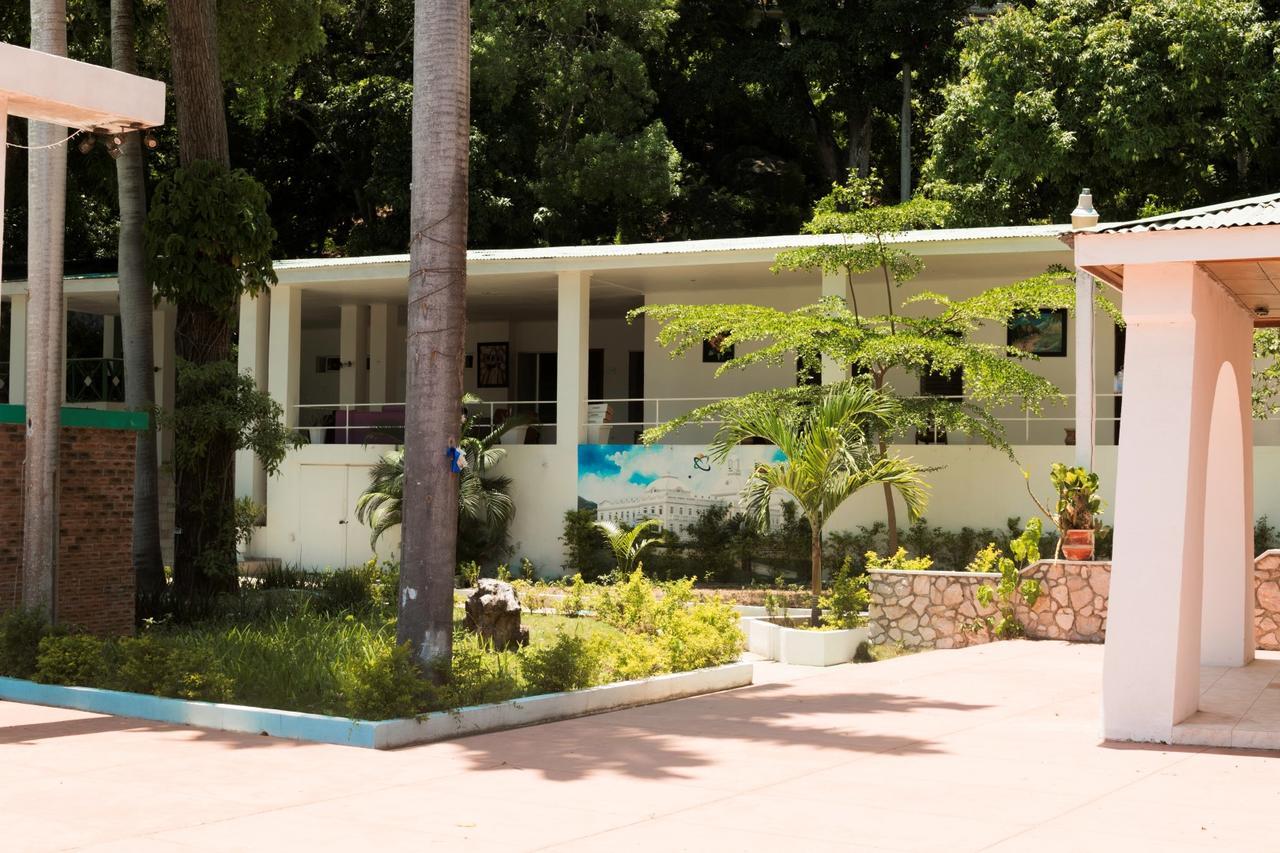 Le Grand Hotel Beck Cap-Haïtien Esterno foto